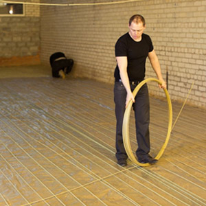 Przygotowanie zbrojenia z włókna szklanego i polimerów do montażu